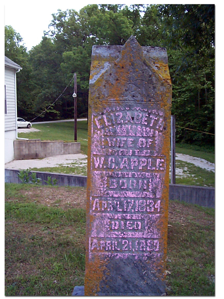 Elizabeth_Apple_tombstone