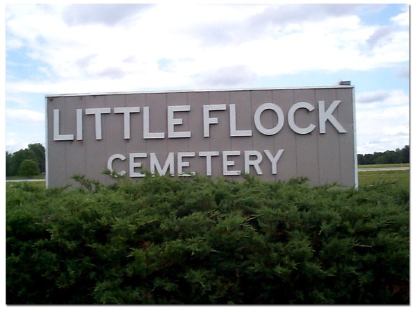 Little_Flock_Cemetery_sign