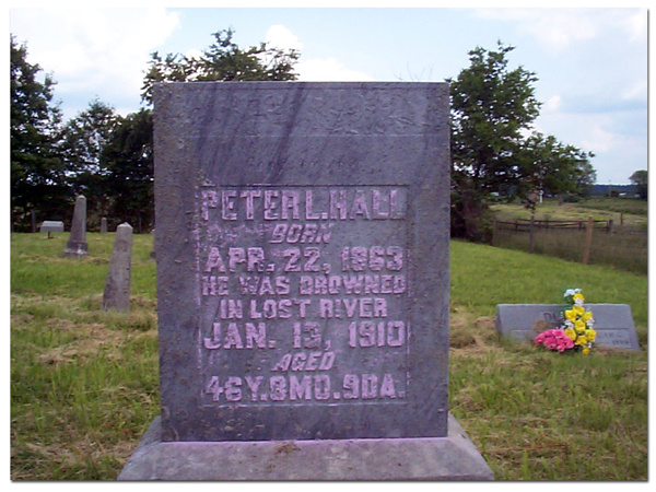 Peter_Hall_Hall_Cemetery_2