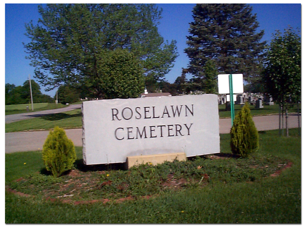 Roselawn_Cemetery_Sign