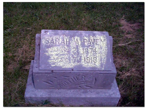 Sarah_Pavey_tombstone_Hall_