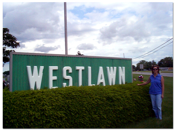 Westlawan_cemetery_sign