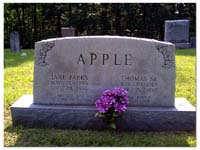 Apple_Monument